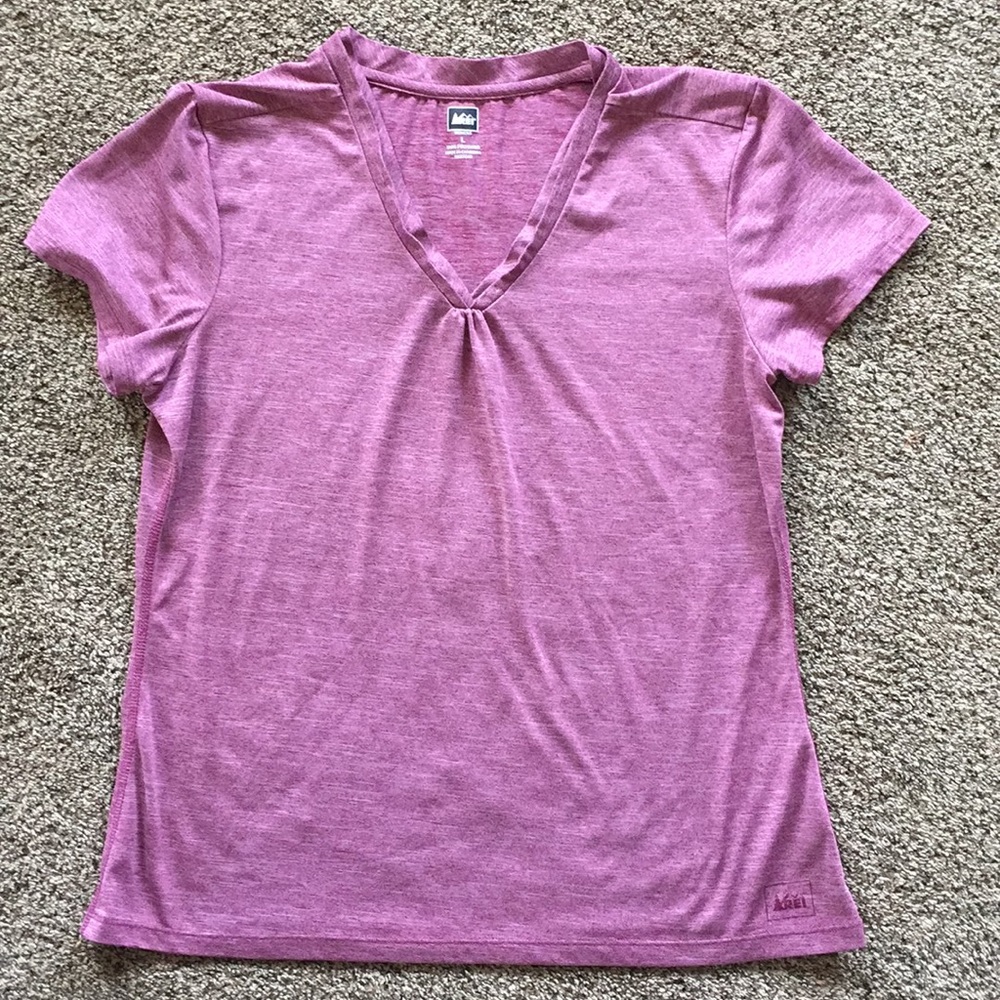 REI Top Size large